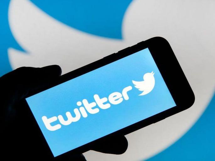 Team of Delhi Police Special cell carrying out searches in the offices of Twitter India | टूलकिट प्रकरणी ट्विटर इंडियाच्या कार्यालयावर दिल्ली पोलिसांचा छापा? नोटीस पाठविली Team of Delhi Police Special cell carrying out searches in the offices of Twitter India | टूलकिट प्रकरणी ट्विटर इंडियाच्या कार्यालयावर दिल्ली पोलिसांचा छापा? नोटीस पाठविली