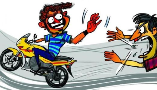 In the case of two-wheeler theft, three-wheeler can be obtained from Amravati | दुचाकी चोरी प्रकरणी अमरावती येथून तीन दुचाकी हस्तगत In the case of two-wheeler theft, three-wheeler can be obtained from Amravati | दुचाकी चोरी प्रकरणी अमरावती येथून तीन दुचाकी हस्तगत