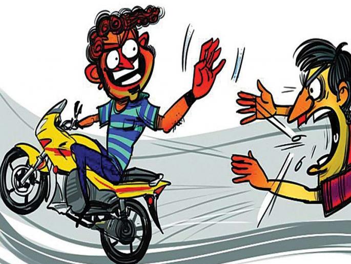 attempted murder with a hammer police also handcuffed the accused changed bike number plate | हातोड्याने वार करुन खूनाचा प्रयत्न; नंबर प्लेटमध्ये खाडाखोड केल्यानंतरही पोलिसांनी आरोपीला ठोकल्या बेड्या attempted murder with a hammer police also handcuffed the accused changed bike number plate | हातोड्याने वार करुन खूनाचा प्रयत्न; नंबर प्लेटमध्ये खाडाखोड केल्यानंतरही पोलिसांनी आरोपीला ठोकल्या बेड्या