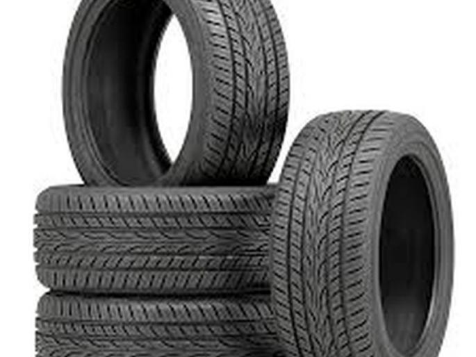 Sales of four and a half thousand Chinese tires per month in Akola | अकोल्यात दरमहा साडेचार हजार चिनी टायरची विक्री Sales of four and a half thousand Chinese tires per month in Akola | अकोल्यात दरमहा साडेचार हजार चिनी टायरची विक्री