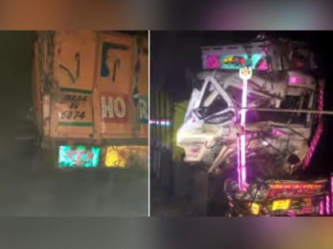 A damaged truck collided with another truck, three people were killed | नादुरस्त ट्रकला दुसऱ्या ट्रकची धडक, तीन जण ठार