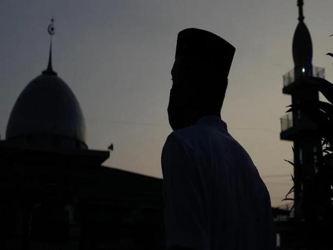 Indigenise Islam to check Arabisation Indian Islamic model can serve as a good example Muslim Council | इस्लाम म्हणजे काय हे जगानं भारताकडून शिकावं; UAE च्या मुस्लिम संघटनेनं आरसाच दाखवला! Indigenise Islam to check Arabisation Indian Islamic model can serve as a good example Muslim Council | इस्लाम म्हणजे काय हे जगानं भारताकडून शिकावं; UAE च्या मुस्लिम संघटनेनं आरसाच दाखवला!