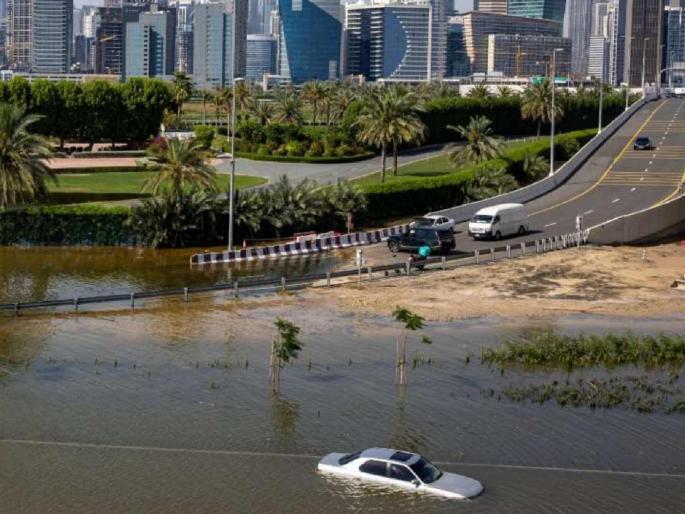UAE Weather Updates Several Flights Cancelled Residents Asked To Stay Indoors As Heavy Rains Lash Country | रस्त्यावर पाणीच पाणी, वीजपुरवठाही खंडित… मुसळधार पाऊस, वादळी वाऱ्याचा UAEला तडाखा! UAE Weather Updates Several Flights Cancelled Residents Asked To Stay Indoors As Heavy Rains Lash Country | रस्त्यावर पाणीच पाणी, वीजपुरवठाही खंडित… मुसळधार पाऊस, वादळी वाऱ्याचा UAEला तडाखा!