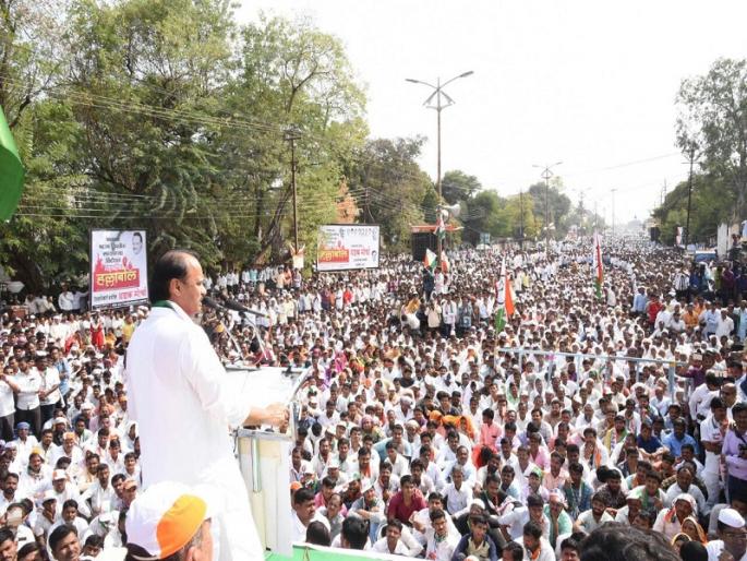 If the power is broken, it will not let the road go; Ajit Pawar's government warns of attacking the attack | वीज तोडाल तर रस्त्यावर फिरु देणार नाही; हल्लाबोल आंदोलनातून अजित पवारांचा सरकारला इशारा