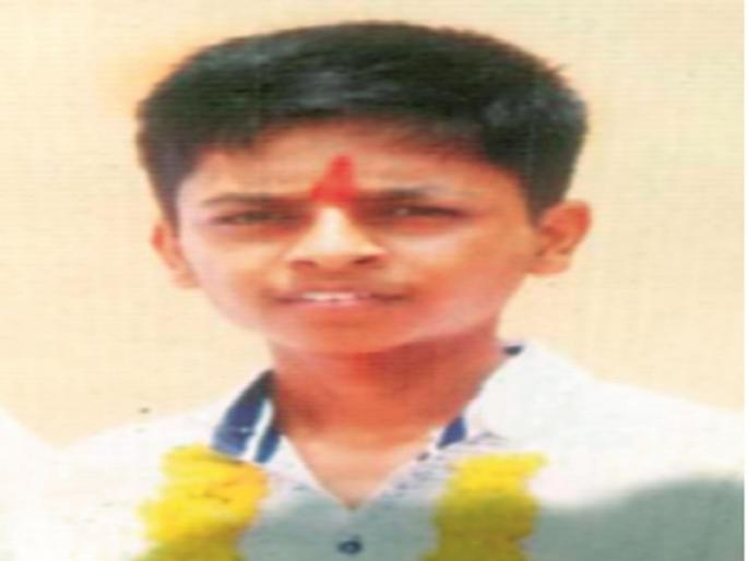 Suicide due to lack of access to a good college in Usmanabad | चांगल्या कॉलेजला प्रवेश न मिळण्याच्या भीतीने आत्महत्या Suicide due to lack of access to a good college in Usmanabad | चांगल्या कॉलेजला प्रवेश न मिळण्याच्या भीतीने आत्महत्या