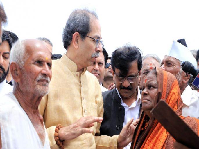 BJP Navnath Ban alleged that Sanjay Raut, who inspect the drought, was eating cashews and almonds while sitting in the car | कुजबुज! ओल्या दुष्काळात काजू-बदामची चर्चा; शेतकऱ्याच्या डोळ्यात पाणी अन् राजकीय चिखलफेक