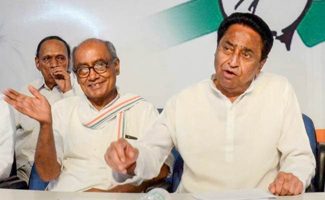 Attempt to destabilize Kamal Nath's government; complains against Digvijay Singh to Sonia by minister | कमलनाथ यांचे सरकार अस्थिर करण्याचा प्रयत्न; दिग्विजय सिंहांविरोधात सोनियांकडे तक्रार Attempt to destabilize Kamal Nath's government; complains against Digvijay Singh to Sonia by minister | कमलनाथ यांचे सरकार अस्थिर करण्याचा प्रयत्न; दिग्विजय सिंहांविरोधात सोनियांकडे तक्रार