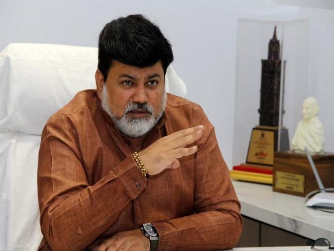 if corona patients decreases then colleges would be start from 15th September to 1st October, says uday samant | राज्यात कॉलेजेस कधी सुरू होणार ? उच्च शिक्षणमंत्री उदय सामंत म्हणाले... if corona patients decreases then colleges would be start from 15th September to 1st October, says uday samant | राज्यात कॉलेजेस कधी सुरू होणार ? उच्च शिक्षणमंत्री उदय सामंत म्हणाले...