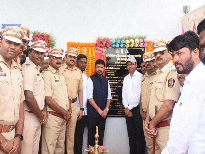 MH 55: New identity of Udgirkars 'Maharashtra 55' from today, district-wise progress | MH 55: उदगिरकरांची नवी ओळख आजपासून 'महाराष्ट्र ५५', जिल्ह्याच्या दृष्टीने वाटचाल MH 55: New identity of Udgirkars 'Maharashtra 55' from today, district-wise progress | MH 55: उदगिरकरांची नवी ओळख आजपासून 'महाराष्ट्र ५५', जिल्ह्याच्या दृष्टीने वाटचाल