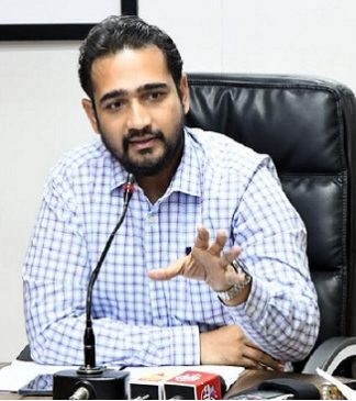 Discussion on the transfer of Collector Uday Chaudhary | जिल्हाधिकारी उदय चौधरी यांच्या बदलीची चर्चा