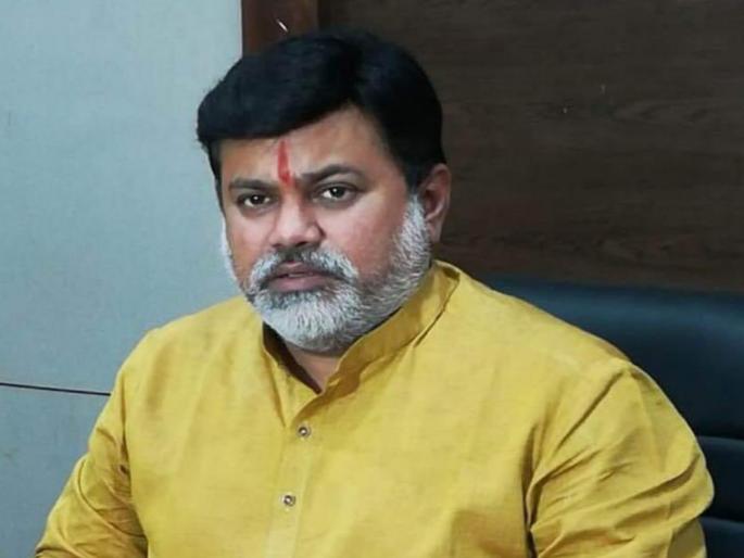 Strict action will be taken against those who beat up Marathi people Uday Samant warns | Uday Samant: मराठी माणसाला मारहाण करणाऱ्यांचा कडेकोट बंदोबस्त केला जाईल - उदय सामंत यांचा इशारा Strict action will be taken against those who beat up Marathi people Uday Samant warns | Uday Samant: मराठी माणसाला मारहाण करणाऱ्यांचा कडेकोट बंदोबस्त केला जाईल - उदय सामंत यांचा इशारा