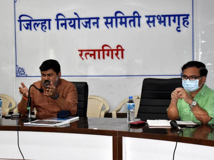 Complete the work from the White Sea to Mirya dam as soon as possible, Minister Uday Samant suggested in the meeting | पांढरा समुद्र ते मिऱ्या बंधाऱ्याचे काम लवकरात लवकर पूर्ण करा : उदय सामंत Complete the work from the White Sea to Mirya dam as soon as possible, Minister Uday Samant suggested in the meeting | पांढरा समुद्र ते मिऱ्या बंधाऱ्याचे काम लवकरात लवकर पूर्ण करा : उदय सामंत