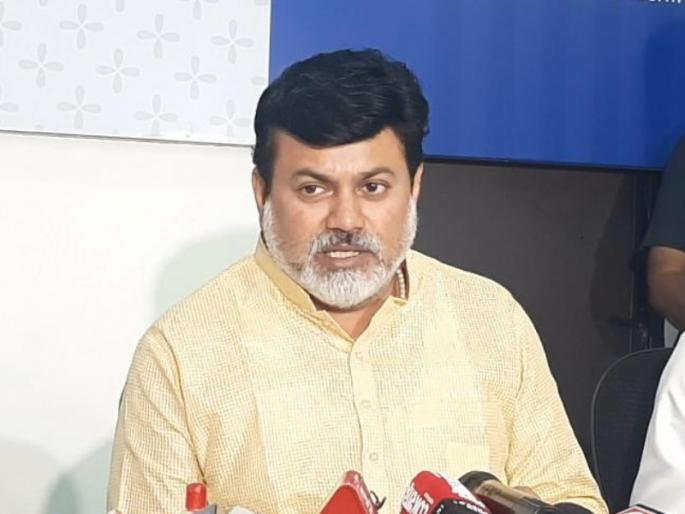 "If the ministers at the Center are not listening, the Center is expected to take action against them," said Uday Samant | "केंद्रातलेच मंत्री ऐकत नसल्यास केंद्रानेच त्यांच्यावर कारवाई करणं आहे अपेक्षित" उदय सामंत "If the ministers at the Center are not listening, the Center is expected to take action against them," said Uday Samant | "केंद्रातलेच मंत्री ऐकत नसल्यास केंद्रानेच त्यांच्यावर कारवाई करणं आहे अपेक्षित" उदय सामंत