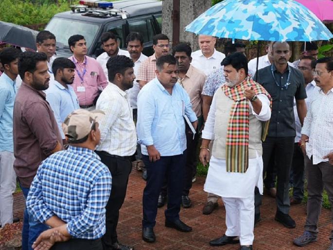 Tall statues of Shivaji Maharaj, Shambhu Raje, Vithoba of Pandharpur will be erected in Ratnagiri. | रत्नागिरीत शिवराय, शंभूराजे, पंढरपूरच्या विठोबा यांचे उंच पुतळे उभारण्यात येणार Tall statues of Shivaji Maharaj, Shambhu Raje, Vithoba of Pandharpur will be erected in Ratnagiri. | रत्नागिरीत शिवराय, शंभूराजे, पंढरपूरच्या विठोबा यांचे उंच पुतळे उभारण्यात येणार