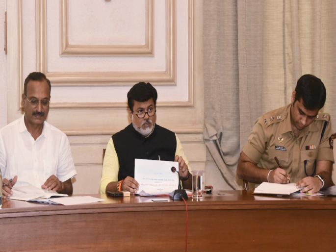 Tourism business opportunities in Ratnagiri should be emphasized on growth, Instructions given by Guardian Minister Uday Samant | रत्नागिरीतील पर्यटन व्यवसाय संधी, वृद्धीवर भर द्यावा, पालकमंत्री उदय सामंतांनी दिल्या सूचना Tourism business opportunities in Ratnagiri should be emphasized on growth, Instructions given by Guardian Minister Uday Samant | रत्नागिरीतील पर्यटन व्यवसाय संधी, वृद्धीवर भर द्यावा, पालकमंत्री उदय सामंतांनी दिल्या सूचना