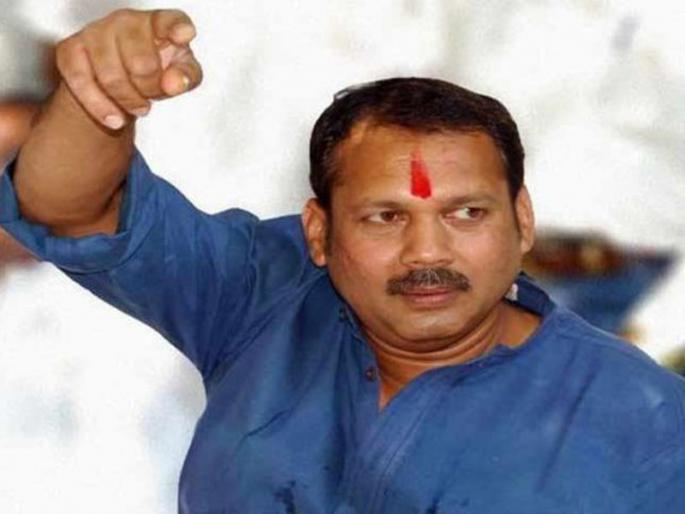 If Udayan Raje fail in the elections, we will protest against government : Maratha Kranti Thok Morcha | ''निवडणुकीत उदयनराजे पडले तर सरकारचे दहावं घालू'' If Udayan Raje fail in the elections, we will protest against government : Maratha Kranti Thok Morcha | ''निवडणुकीत उदयनराजे पडले तर सरकारचे दहावं घालू''