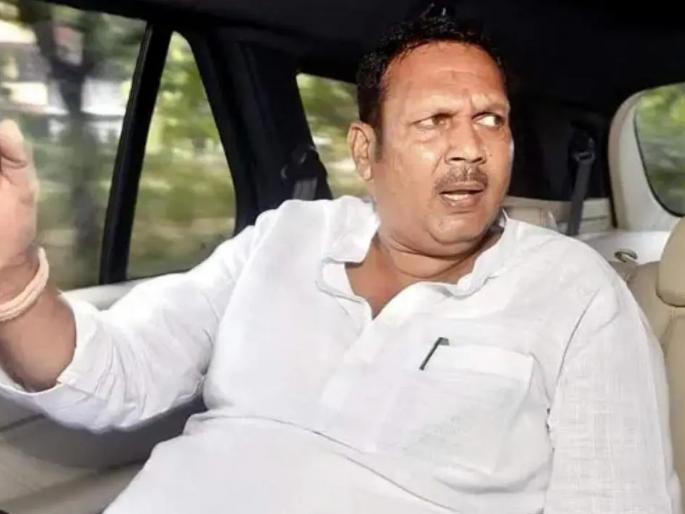 BJP Rajyasabha MP Udayanaraje Bhosale return to pune, who is going to meet Jalana, Manoj Jarange patil maratha reservation update | जालन्याला जायला निघालेले उदयनराजे वाटेतूनच परतले; जरांगे पाटलांच्या भेटीला जाणार होते... BJP Rajyasabha MP Udayanaraje Bhosale return to pune, who is going to meet Jalana, Manoj Jarange patil maratha reservation update | जालन्याला जायला निघालेले उदयनराजे वाटेतूनच परतले; जरांगे पाटलांच्या भेटीला जाणार होते...