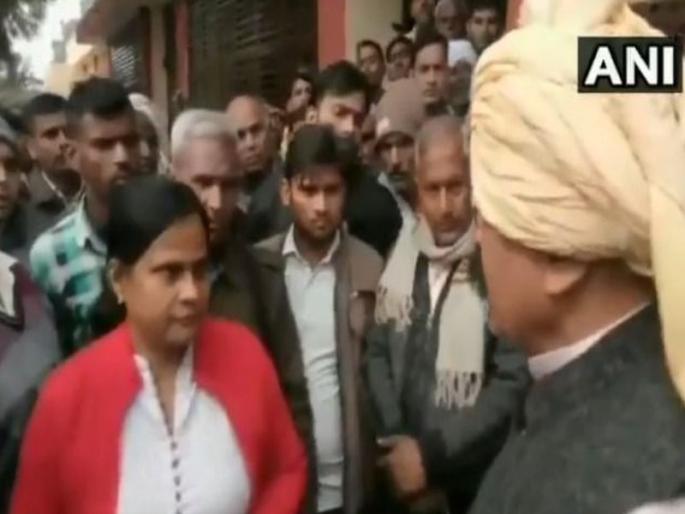 bjp mla udaybhan choudhary threatens sdm garima singh says do not you realize my power | Video : माझी ताकद तुम्हाला माहीत नाही का? भाजपा आमदाराची महिला अधिकाऱ्याला दमदाटी bjp mla udaybhan choudhary threatens sdm garima singh says do not you realize my power | Video : माझी ताकद तुम्हाला माहीत नाही का? भाजपा आमदाराची महिला अधिकाऱ्याला दमदाटी