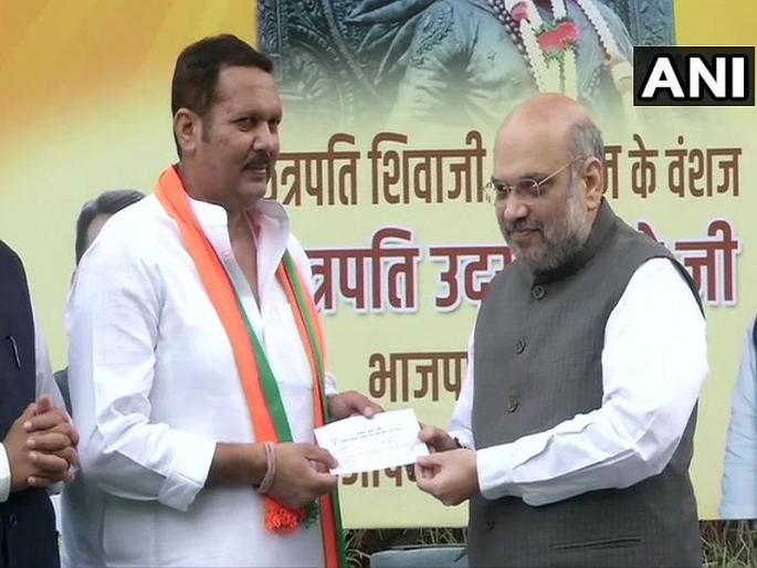 NCP MP Udayanraje Bhosale to join BJP in delhi | राष्ट्रवादीला मोठा धक्का, अखेर उदयनराजेंचा भाजपात प्रवेश NCP MP Udayanraje Bhosale to join BJP in delhi | राष्ट्रवादीला मोठा धक्का, अखेर उदयनराजेंचा भाजपात प्रवेश