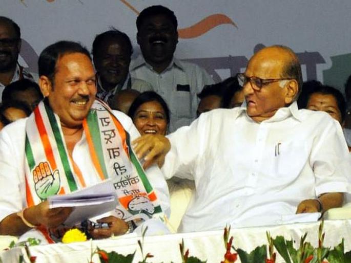 ... So withdraw from the by-election, Udayan Raje tears down when talking about sharad Pawar | ... तर निवडणुकीतून माघार, पवारांबद्दल बोलताना उदयनराजेंना अश्रू अनावर   ... So withdraw from the by-election, Udayan Raje tears down when talking about sharad Pawar | ... तर निवडणुकीतून माघार, पवारांबद्दल बोलताना उदयनराजेंना अश्रू अनावर