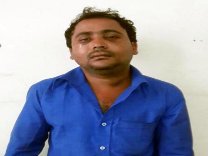 Nashik Police overturned 15 tole gold and 14 lakh rupees boiled humming Tantrica that has worsened due to homelessness. | गृहशांतीच्या पूजेत अपशकुन झाल्याचे सांगत १५ तोळे सोने व १४ लाख रुपये उकळणा-या भोंदू तांत्रिकाची पूजा नाशिक पोलिसांनी उलथवली ! Nashik Police overturned 15 tole gold and 14 lakh rupees boiled humming Tantrica that has worsened due to homelessness. | गृहशांतीच्या पूजेत अपशकुन झाल्याचे सांगत १५ तोळे सोने व १४ लाख रुपये उकळणा-या भोंदू तांत्रिकाची पूजा नाशिक पोलिसांनी उलथवली !