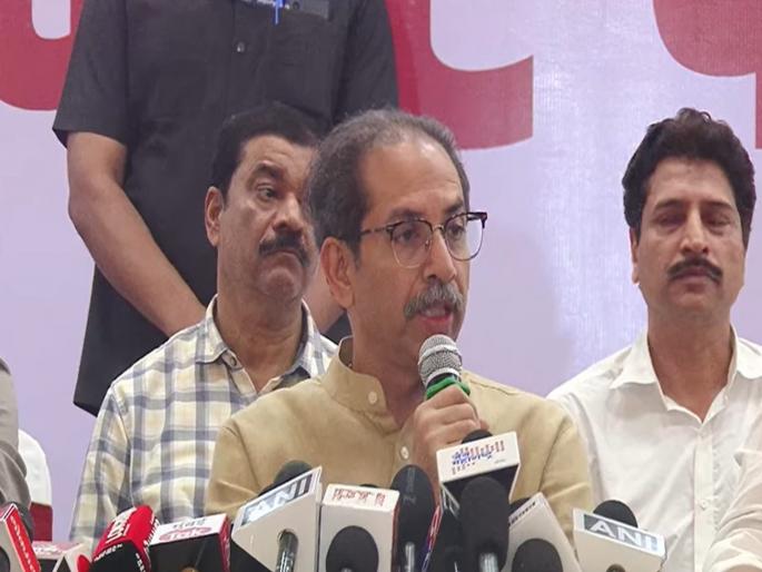 Maharashtra cannot afford the helplessness shown by the police today; Uddhav Thackeray target Eknath Shinde | आज पोलिसांनी दाखवलेली हतबलता महाराष्ट्राला परवडणारी नाही; उद्धव ठाकरे कडाडले Maharashtra cannot afford the helplessness shown by the police today; Uddhav Thackeray target Eknath Shinde | आज पोलिसांनी दाखवलेली हतबलता महाराष्ट्राला परवडणारी नाही; उद्धव ठाकरे कडाडले