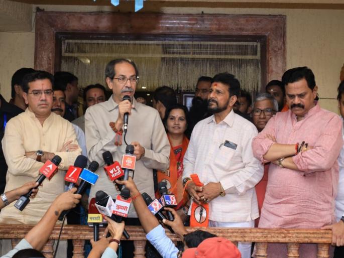 a big leader from eknath shinde thane joins thackeray group and uddhav thackeray criticized mahayuti | आता ठाकरेंची वेळ! शिंदेच्या ठाण्यातील बडा नेता उद्धवसेनेत; म्हणाले, “सत्तेसाठी लाचारी...”