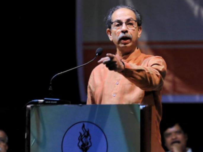 Uddhav Thackeray criticizes Devendra Fadnavis once again in pune | "ढेकणं चिरडायची असतात, नादाला लागण्याएवढ्या किमतीचा..."; ठाकरेंचा फडणवीसांवर निशाणा Uddhav Thackeray criticizes Devendra Fadnavis once again in pune | "ढेकणं चिरडायची असतात, नादाला लागण्याएवढ्या किमतीचा..."; ठाकरेंचा फडणवीसांवर निशाणा