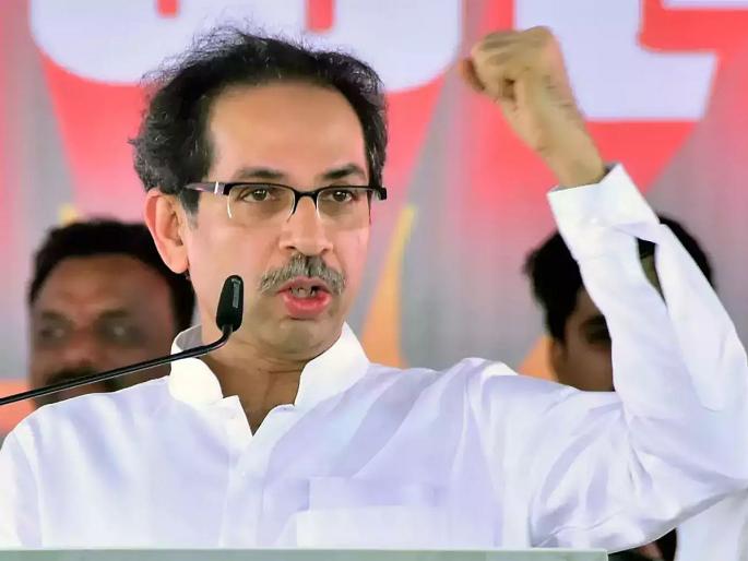 Uddhav Thackeray's criticism is that the government is banging on its doors | ‘सरकार आपल्या दारी, थापा मारतंय लय भारी’, उद्धव ठाकरेंची बोचरी टीका  Uddhav Thackeray's criticism is that the government is banging on its doors | ‘सरकार आपल्या दारी, थापा मारतंय लय भारी’, उद्धव ठाकरेंची बोचरी टीका