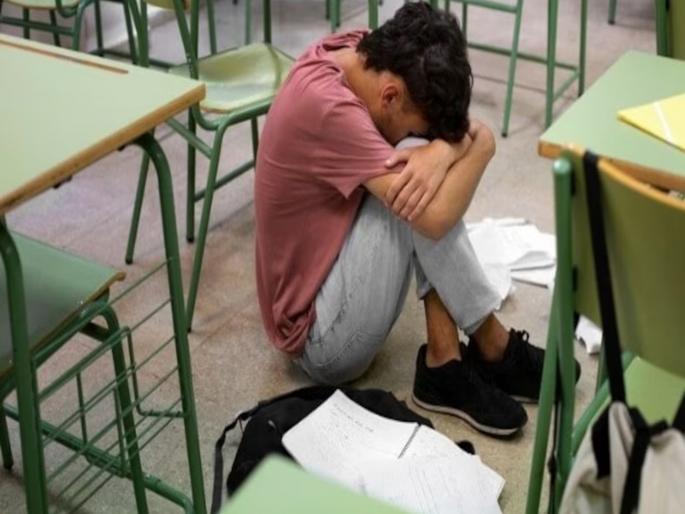 Maharashtra ranks first in the country in terms of student suicides by Report | विद्यार्थी का उचलतायेत टोकाचं पाऊल?; दुर्दैवाने देशात महाराष्ट्र पहिल्या क्रमांकावर
