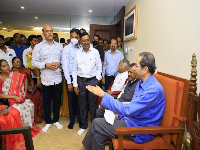 Shivsena Uddhav thackeray order to Expulsion of Palghar district chief Rajesh Shah | बाळासाहेबांचा बॅनरवरील फोटो फाडल्याचा ठपका; पालघर जिल्हाप्रमुखाची हकालपट्टी Shivsena Uddhav thackeray order to Expulsion of Palghar district chief Rajesh Shah | बाळासाहेबांचा बॅनरवरील फोटो फाडल्याचा ठपका; पालघर जिल्हाप्रमुखाची हकालपट्टी