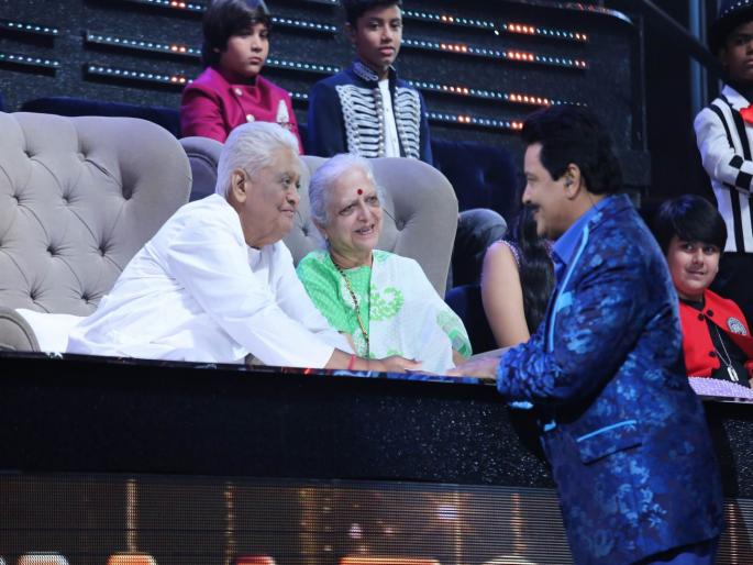 Udit Narayan struggled for 2 years to work with Pyarelal Sharma PSC | उदित नारायण या कारणामुळे दोन वर्षं सतत जायचे प्यारेलाल यांच्या घरी Udit Narayan struggled for 2 years to work with Pyarelal Sharma PSC | उदित नारायण या कारणामुळे दोन वर्षं सतत जायचे प्यारेलाल यांच्या घरी
