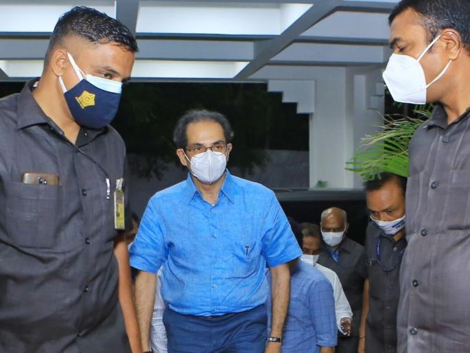 Maha Puja of Vitthal by CM Uddhav Thackreay tomorrow at 2.15 am with Manacha Warakari | Pandharpur Wari: उद्या पहाटे २.१५ वाजता मुख्यमंत्र्यांच्या हस्ते विठ्ठलाची महापूजा; मानाचे वारकरीही असणार Maha Puja of Vitthal by CM Uddhav Thackreay tomorrow at 2.15 am with Manacha Warakari | Pandharpur Wari: उद्या पहाटे २.१५ वाजता मुख्यमंत्र्यांच्या हस्ते विठ्ठलाची महापूजा; मानाचे वारकरीही असणार