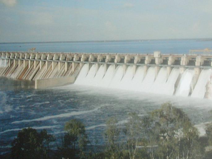 Ujni's water level at 17.69 percent; It will go into minus in January itself | उजनीची पाणीपातळी १७.६९ टक्क्यावर; जानेवारीतच मायनसमध्ये जाणार Ujni's water level at 17.69 percent; It will go into minus in January itself | उजनीची पाणीपातळी १७.६९ टक्क्यावर; जानेवारीतच मायनसमध्ये जाणार