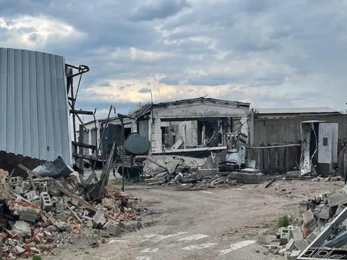 The outbreak of war now erupts in the northern part of Ukraine Focus on Donbas | युक्रेनमधील उत्तर भागात आता उडाला युद्धाचा भडका; डोनबासवर लक्ष केंद्रित