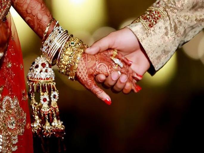 24 year old man marries 81 year old to avoid military service | बोंबला! सेनेत भरती व्हावं लागू नये म्हणून २४ वर्षीय तरूणाचं ८१ वर्षीय महिलेशी लग्न! 24 year old man marries 81 year old to avoid military service | बोंबला! सेनेत भरती व्हावं लागू नये म्हणून २४ वर्षीय तरूणाचं ८१ वर्षीय महिलेशी लग्न!