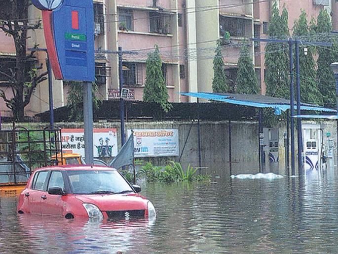 Due to the flood of Ulhas river, 4 villages lost contact | उल्हास नदीच्या पुरामुळे १३ गावांचा संपर्क तुटला Due to the flood of Ulhas river, 4 villages lost contact | उल्हास नदीच्या पुरामुळे १३ गावांचा संपर्क तुटला