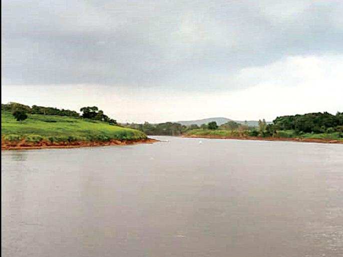 Ulhas River's principle of research for the Ulhas River | उल्हास नदी संशोधनासाठी विद्यापीठाचा तत्त्वत: होकार Ulhas River's principle of research for the Ulhas River | उल्हास नदी संशोधनासाठी विद्यापीठाचा तत्त्वत: होकार