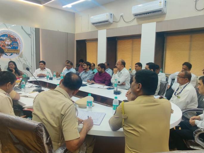 municipal commissioner held a disaster management meeting of various govt departments at the ulhasnagar municipal headquarters | उल्हासनगर महापालिका मुख्यालयात महापालिका आयुक्तांनी घेतली शासनाच्या विविध विभागांची आपत्ती व्यवस्थापनाची बैठक  municipal commissioner held a disaster management meeting of various govt departments at the ulhasnagar municipal headquarters | उल्हासनगर महापालिका मुख्यालयात महापालिका आयुक्तांनी घेतली शासनाच्या विविध विभागांची आपत्ती व्यवस्थापनाची बैठक