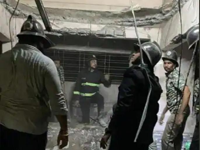 certificate is mandatory for dangerous buildings in Ulhasnagar on the background of the accident | दुर्घटनेच्या पार्श्वभूमीवर उल्हासनगरातील धोकादायक इमारतींना स्थैर्यता प्रमाणपत्र बंधनकारक  certificate is mandatory for dangerous buildings in Ulhasnagar on the background of the accident | दुर्घटनेच्या पार्श्वभूमीवर उल्हासनगरातील धोकादायक इमारतींना स्थैर्यता प्रमाणपत्र बंधनकारक