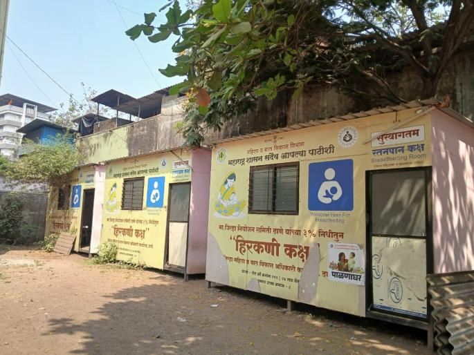 A case has finally been registered in the case of the party in the Hirakni classroom of the Ulhasnagar Municipal School | उल्हासनगर महापालिका शाळेतील हिरकणी कक्षातील ओल्या पार्टी प्रकरणी अखेर गुन्हा दाखल A case has finally been registered in the case of the party in the Hirakni classroom of the Ulhasnagar Municipal School | उल्हासनगर महापालिका शाळेतील हिरकणी कक्षातील ओल्या पार्टी प्रकरणी अखेर गुन्हा दाखल