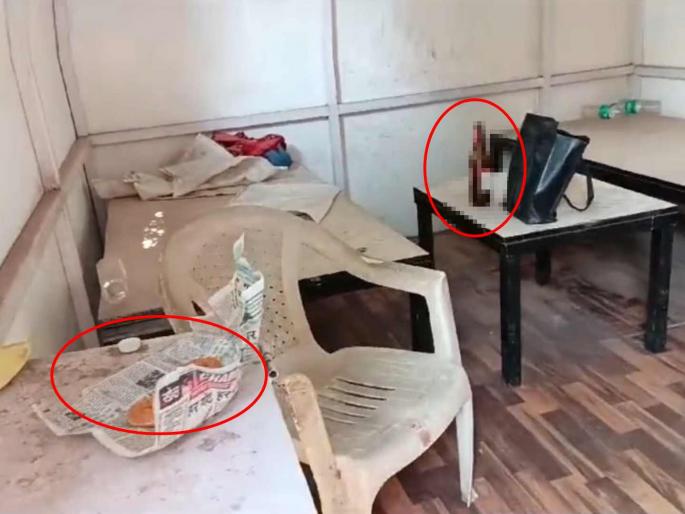 Liquor bottle and chakna found in Hirkani room of Ulhasnagar Municipal Corporation School | उल्हासनगर पालिका शाळेच्या हिरकणी कक्षात ओली पार्टी? सापडली दारूची बाटली अन् चकणा Liquor bottle and chakna found in Hirkani room of Ulhasnagar Municipal Corporation School | उल्हासनगर पालिका शाळेच्या हिरकणी कक्षात ओली पार्टी? सापडली दारूची बाटली अन् चकणा