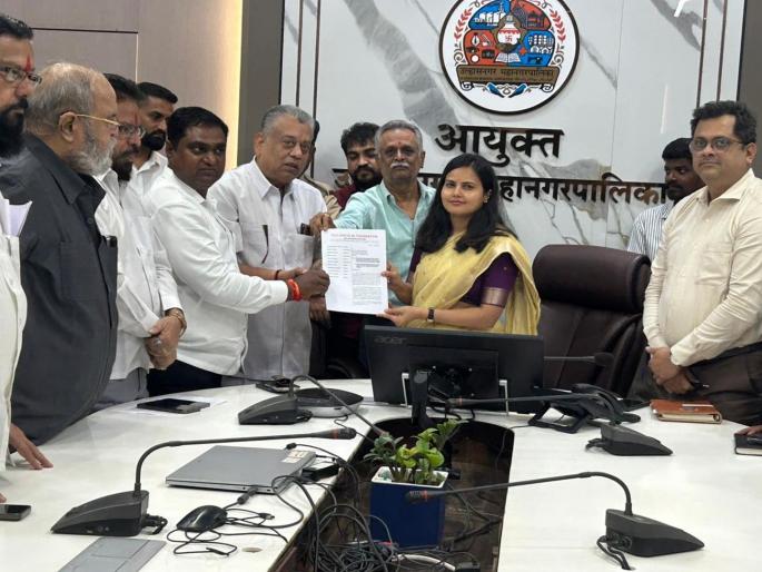 Shinde Sena delegation visits Sakade, questions Municipal Commissioner regarding Ulhasnagar problems | उल्हासनगरातील समस्याबाबत महापालिका आयुक्ताना घातले, शिंदेसेनेच्या शिष्टमंडळाने साकडे Shinde Sena delegation visits Sakade, questions Municipal Commissioner regarding Ulhasnagar problems | उल्हासनगरातील समस्याबाबत महापालिका आयुक्ताना घातले, शिंदेसेनेच्या शिष्टमंडळाने साकडे