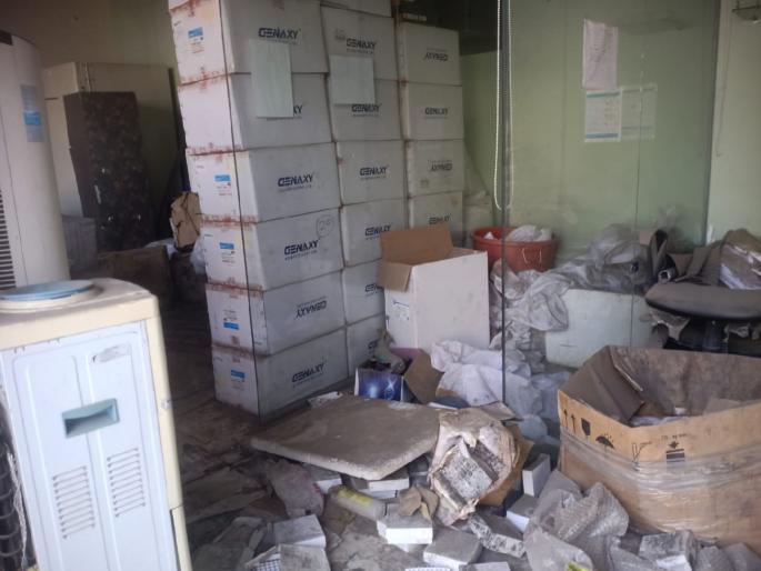 Laboratory of Ulhasnagar Municipal Corporation closed, lakhs of machines in dust | उल्हासनगर महापालिकेची लॅबोरेटरी बंद, लाखोंच्या मशीन धूळखात, आयुक्त म्हणाले... Laboratory of Ulhasnagar Municipal Corporation closed, lakhs of machines in dust | उल्हासनगर महापालिकेची लॅबोरेटरी बंद, लाखोंच्या मशीन धूळखात, आयुक्त म्हणाले...