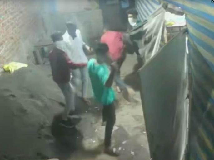 Shiv Sena Shinde faction's branch chief killed in Ulhasnagar, case registered in Hillline police station | उल्हासनगरात शिवसेना शिंदे गटाच्या शाखाप्रमुखाची हत्या, हिललाईन पोलीस ठाण्यात गुन्हा दाखल Shiv Sena Shinde faction's branch chief killed in Ulhasnagar, case registered in Hillline police station | उल्हासनगरात शिवसेना शिंदे गटाच्या शाखाप्रमुखाची हत्या, हिललाईन पोलीस ठाण्यात गुन्हा दाखल