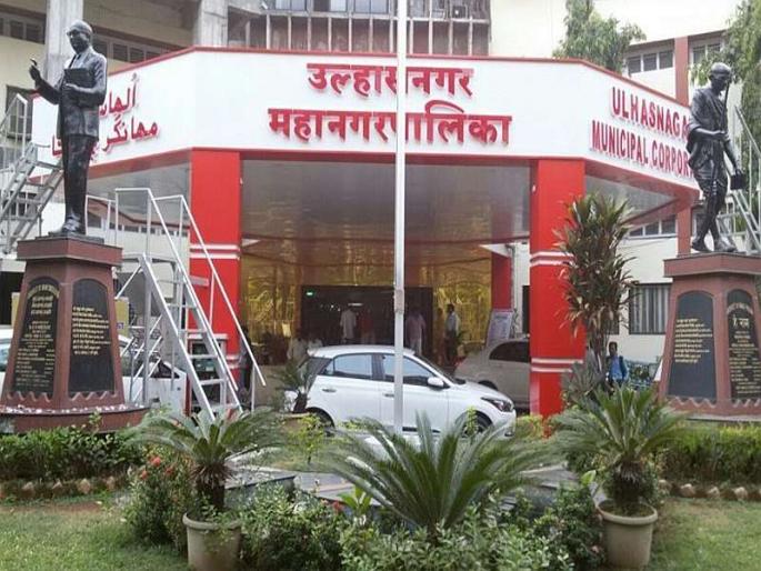 Transfer of Municipal Schools to Privatization? | पालिका शाळांची वाटचाल खाजगीकरणाकडे? Transfer of Municipal Schools to Privatization? | पालिका शाळांची वाटचाल खाजगीकरणाकडे?