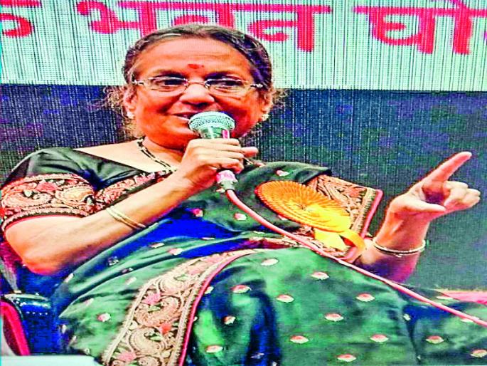 Understanding of artwork without pushing ideology: Uma Kulkarni | वैचारिकतेला धक्का न लावता कलाकृती समजून घ्यावी : उमा कुलकर्णी Understanding of artwork without pushing ideology: Uma Kulkarni | वैचारिकतेला धक्का न लावता कलाकृती समजून घ्यावी : उमा कुलकर्णी
