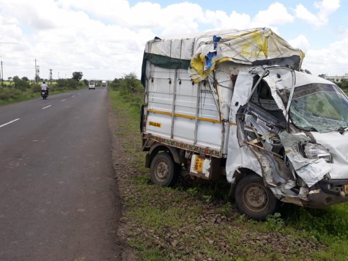 Three accidents on national highways; One death, three serious | राष्ट्रीय महामार्गावर तीन अपघात;  एकाचा मृत्यू, तिघे गंभीर Three accidents on national highways; One death, three serious | राष्ट्रीय महामार्गावर तीन अपघात;  एकाचा मृत्यू, तिघे गंभीर