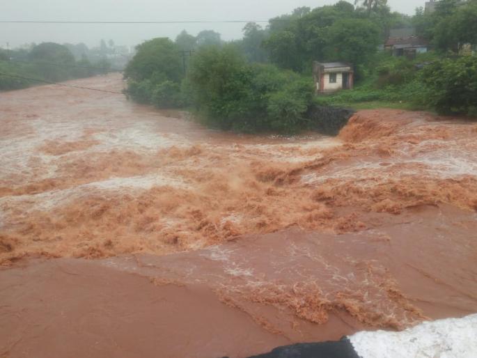 Strong in Satara, wash in the western part of the district! | साताऱ्यात जोरदार, जिल्ह्याच्या पश्चिम भागात धो-धो ! Strong in Satara, wash in the western part of the district! | साताऱ्यात जोरदार, जिल्ह्याच्या पश्चिम भागात धो-धो !