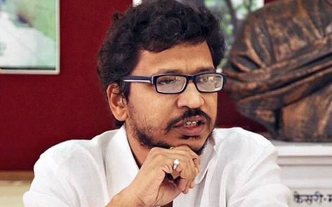 Intarview; Umesh Kulkarni should bring positive image of Solapur through the short films | Intarview; लघुपटांच्या माध्यमातून सोलापूरचे सकारात्मक रूप जगासमोर आणावे : उमेश कुलकर्णी